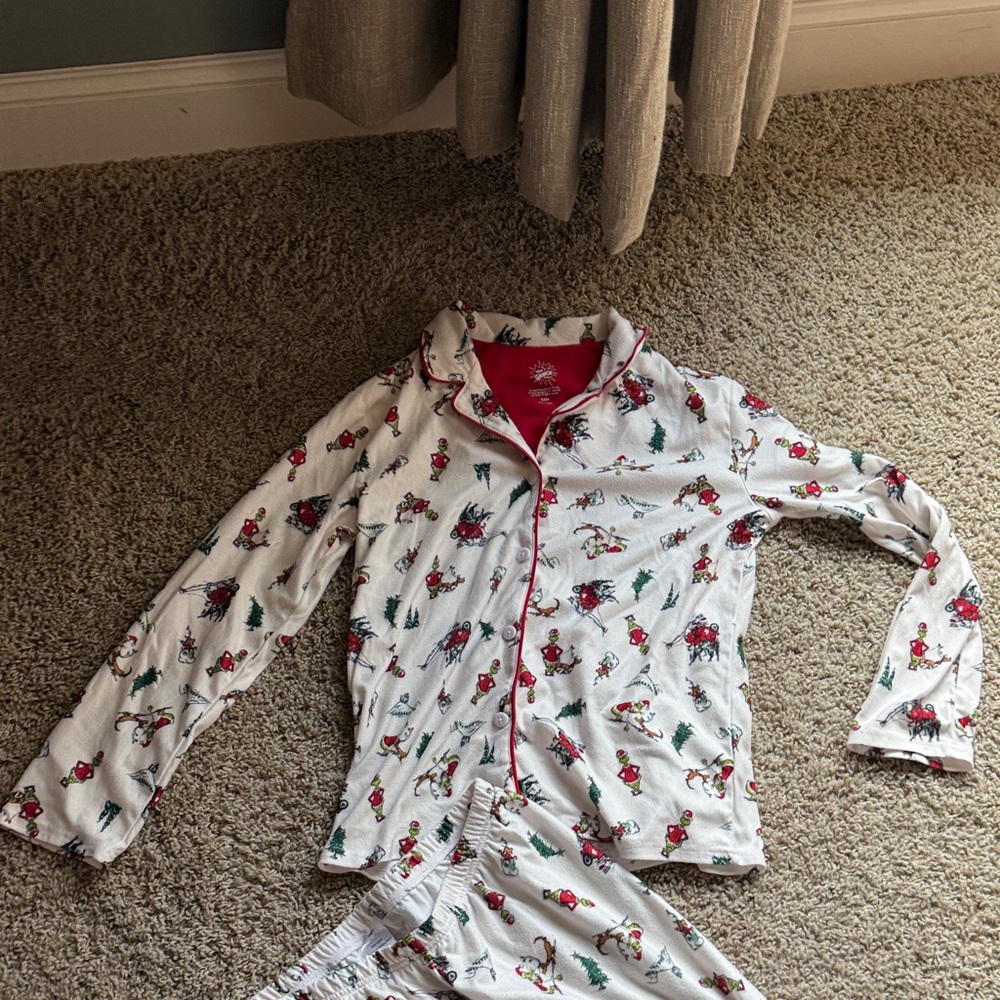 Grinch PJ Set - White with Red and Green Accents - Picture 4 of 5